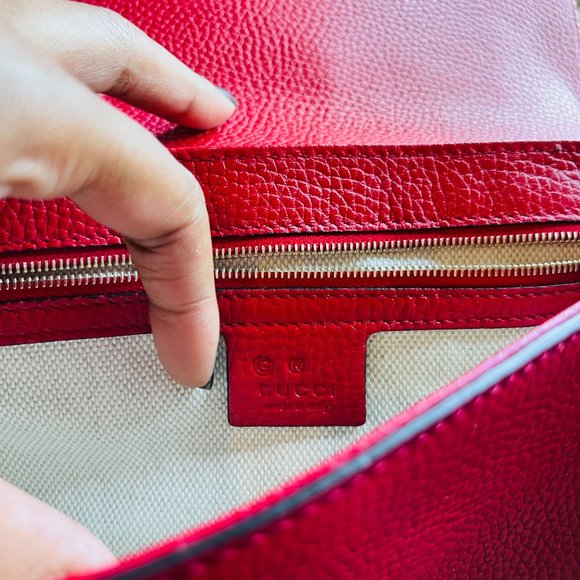 Gucci Soho Pebbled Calfskin Medium Flap Leather Shoulder Bag - Picture 3 of 6